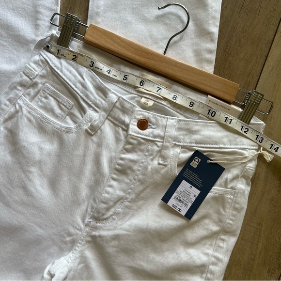 NWT Universal Thread White Vintage Ankle Jeans - Picture 8 of 9